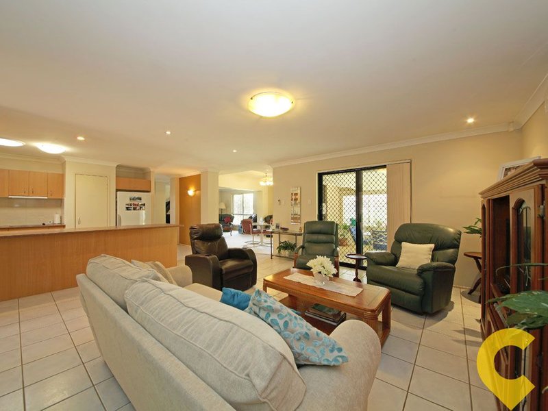 Photo - 2 Woodland Close, Bracken Ridge QLD 4017 - Image 3