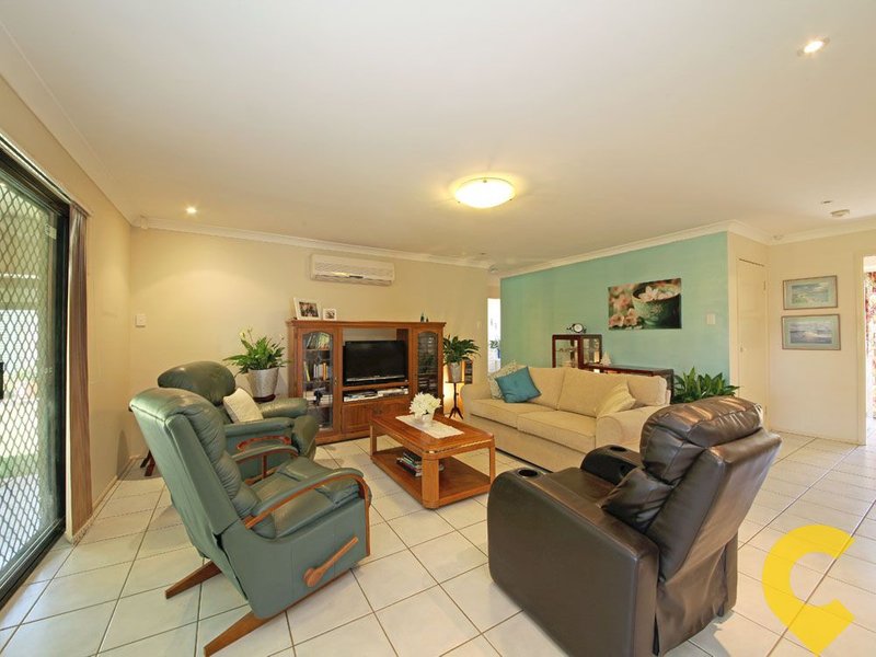 Photo - 2 Woodland Close, Bracken Ridge QLD 4017 - Image 9