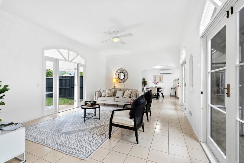 Photo - 2 Woodlot Rise, Tewantin QLD 4565 - Image 8