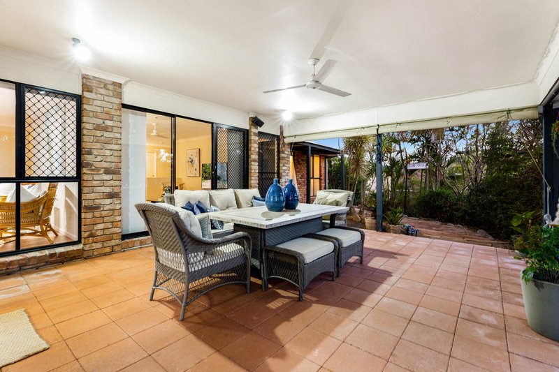 Photo - 2 Woodmere Street, Ferny Hills QLD 4055 - Image 14