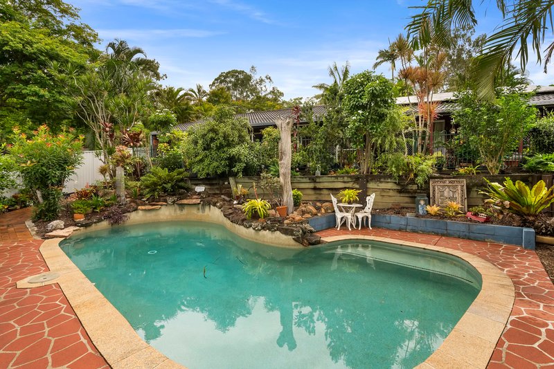 Photo - 2 Woodmere Street, The Gap QLD 4061 - Image 3