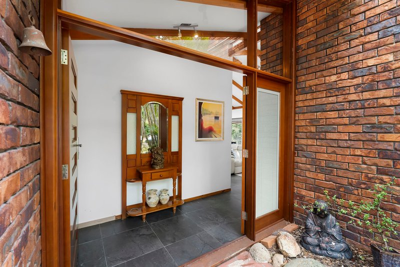 Photo - 2 Woodmere Street, The Gap QLD 4061 - Image 16
