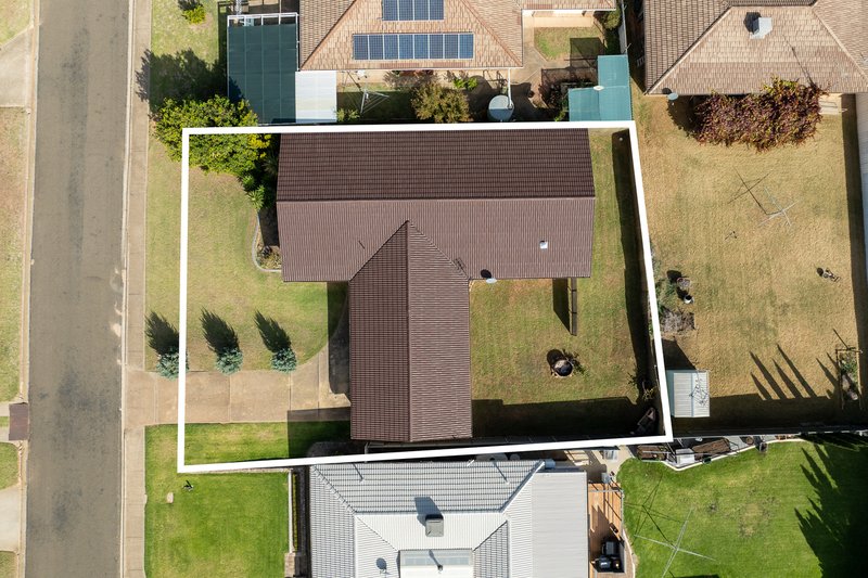 Photo - 2 Yaldara Crescent, Cowra NSW 2794 - Image 17