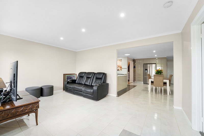 Photo - 2 Yaltara Drive, Wyndham Vale VIC 3024 - Image 7