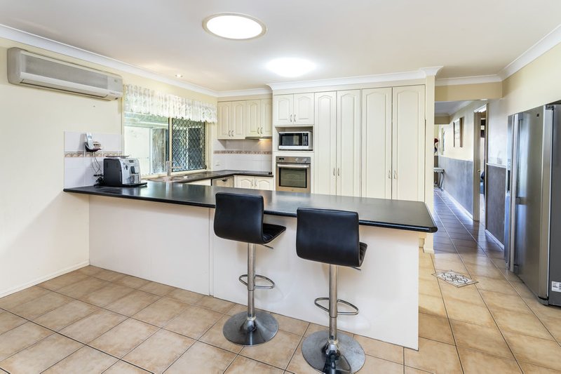 Photo - 2 Yandina Place, Deception Bay QLD 4508 - Image 6