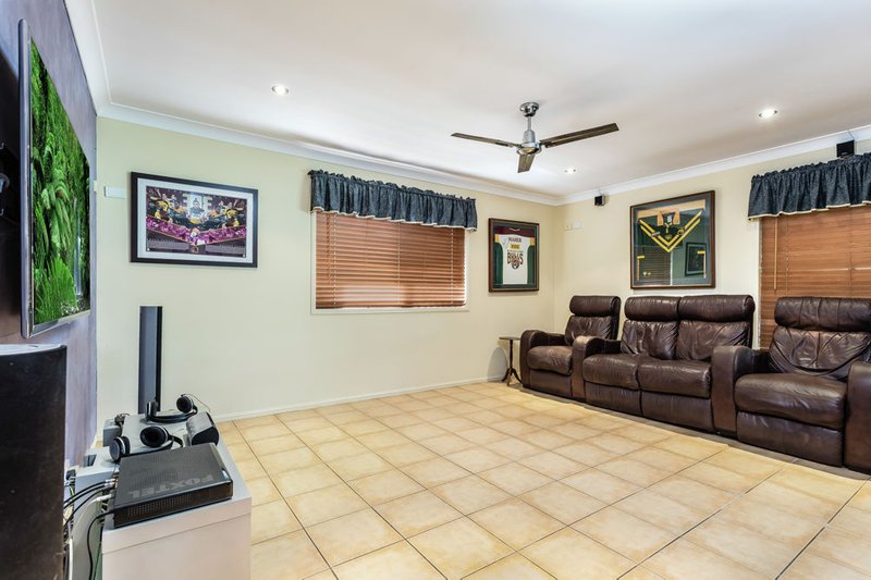 Photo - 2 Yandina Place, Deception Bay QLD 4508 - Image 7