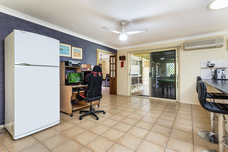 Photo - 2 Yandina Place, Deception Bay QLD 4508 - Image 16