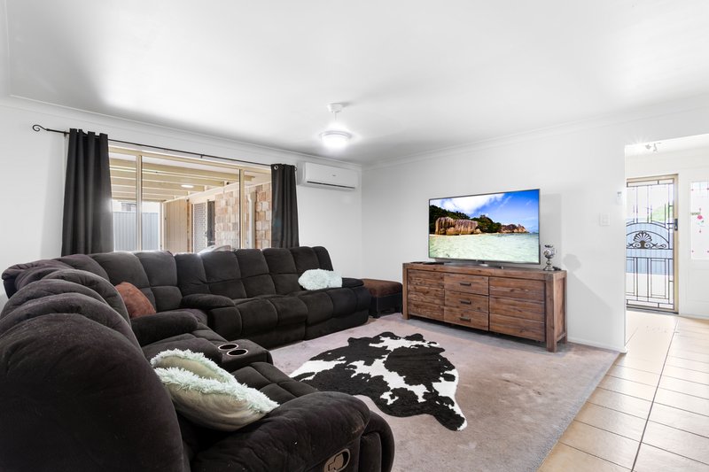 Photo - 2 Yandina Place, Deception Bay QLD 4508 - Image 3