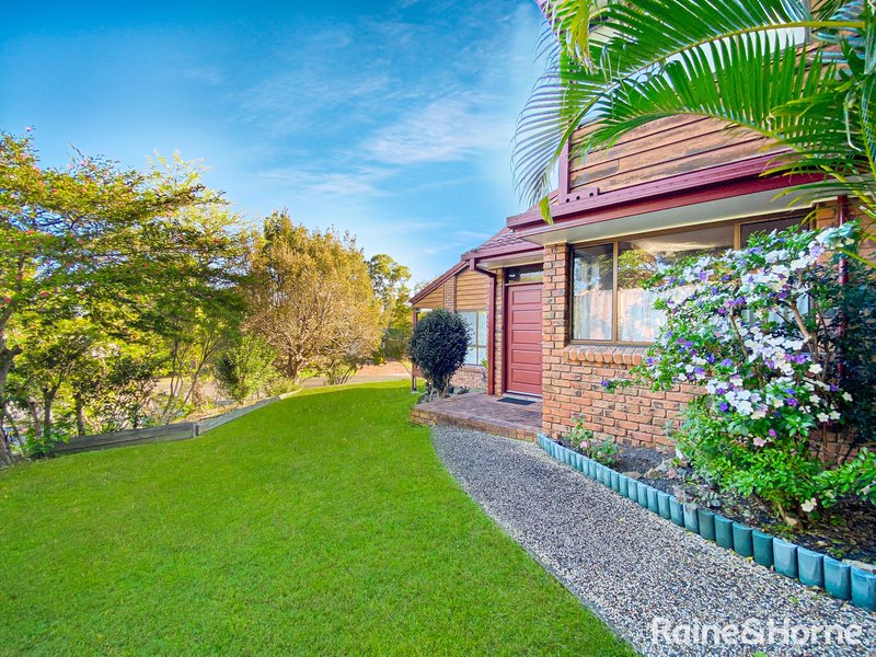 2 Yanum Place, Chapel Hill QLD 4069