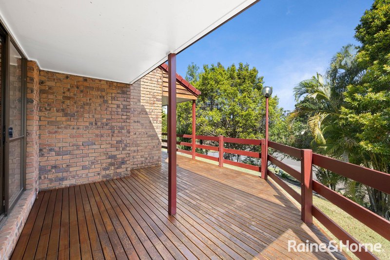 Photo - 2 Yanum Place, Chapel Hill QLD 4069 - Image 2