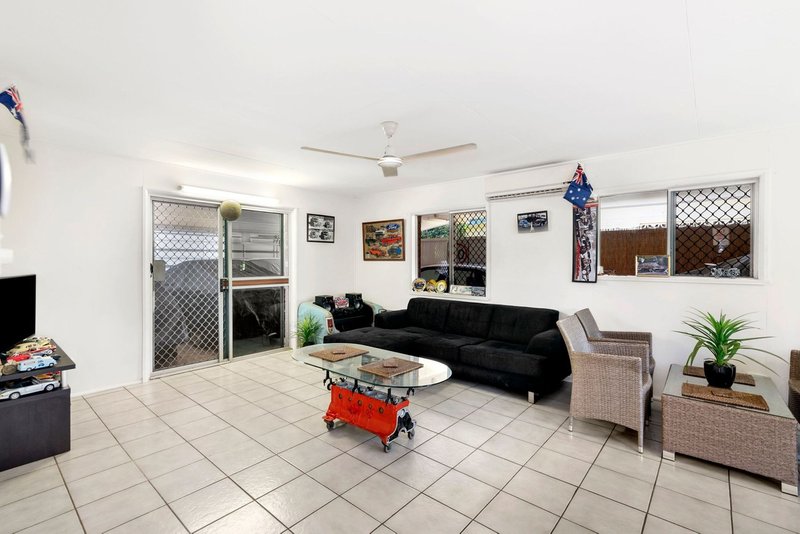 Photo - 2 Yara Street, Bayview Heights QLD 4868 - Image 3