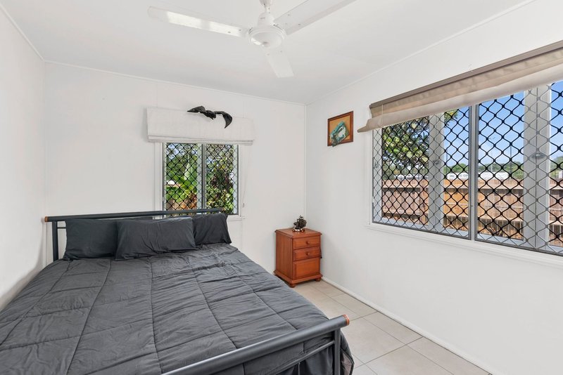 Photo - 2 Yara Street, Bayview Heights QLD 4868 - Image 7