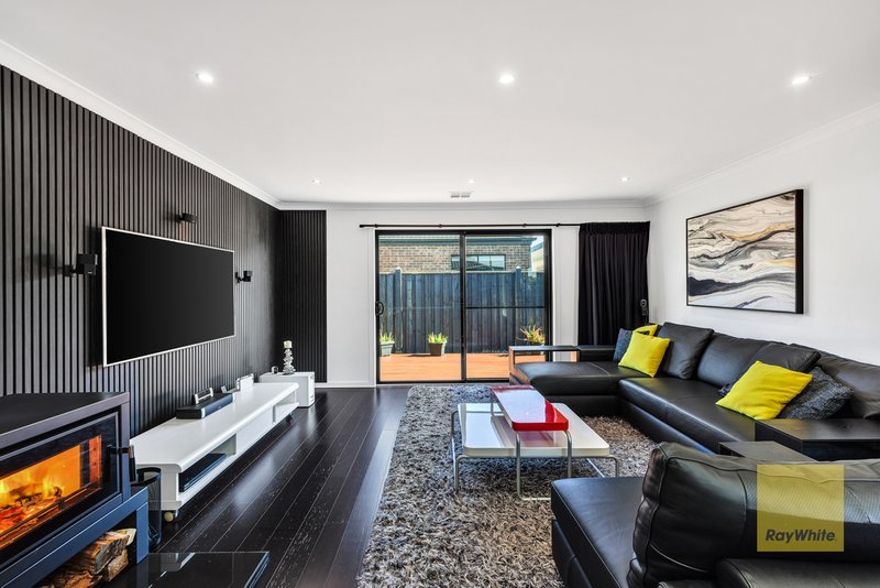 Photo - 2 Yates Avenue, Truganina VIC 3029 - Image 13