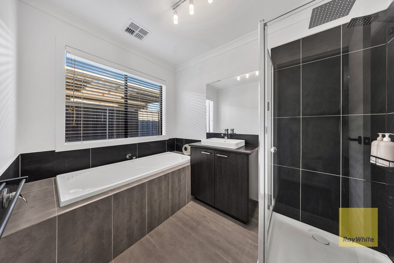 Photo - 2 Yates Avenue, Truganina VIC 3029 - Image 23
