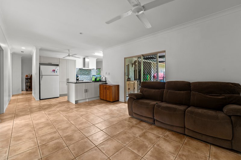 Photo - 2 Zebrina Street, Redlynch QLD 4870 - Image 5