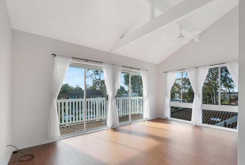 Photo - 20 & 20a Restlea Avenue, Charmhaven NSW 2263 - Image 6