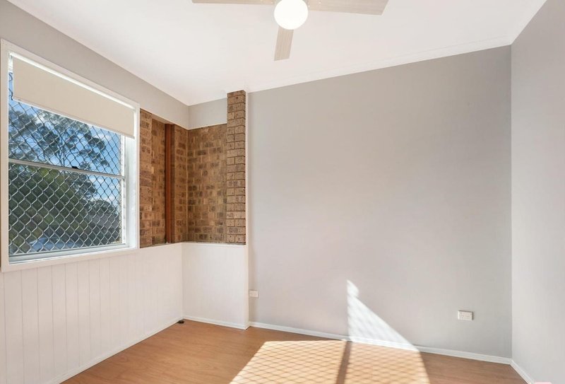 Photo - 20 & 20a Restlea Avenue, Charmhaven NSW 2263 - Image 10
