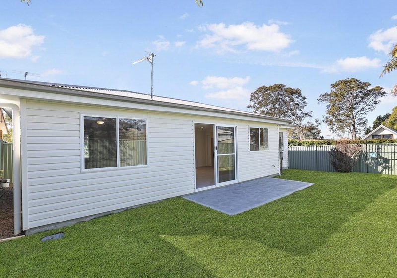 Photo - 20 & 20a Restlea Avenue, Charmhaven NSW 2263 - Image 14