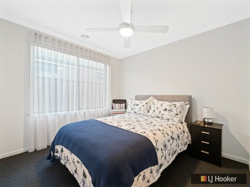 Photo - 20-22 Albany Way, Charlemont VIC 3217 - Image 10