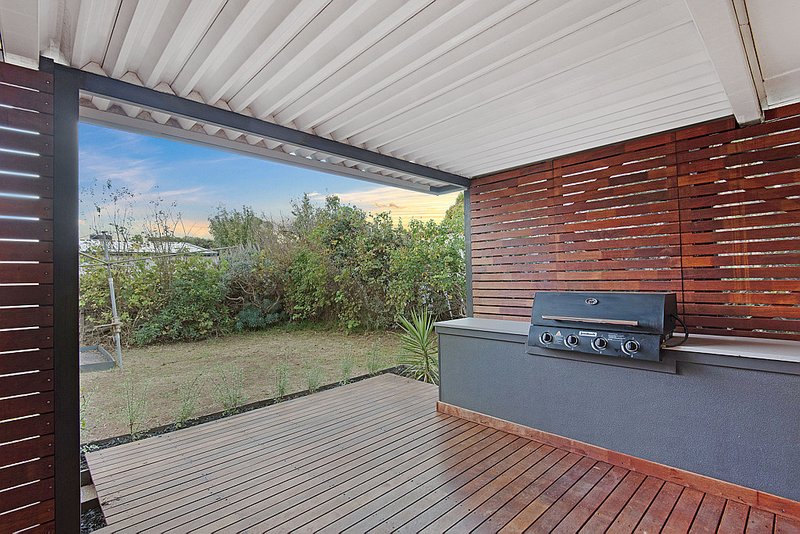 Photo - 20 Acacia Crescent, Melton South VIC 3338 - Image 15