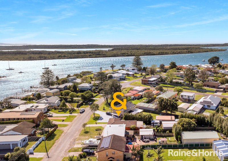 Photo - 20 Adelaide Street, Greenwell Point NSW 2540 - Image 2