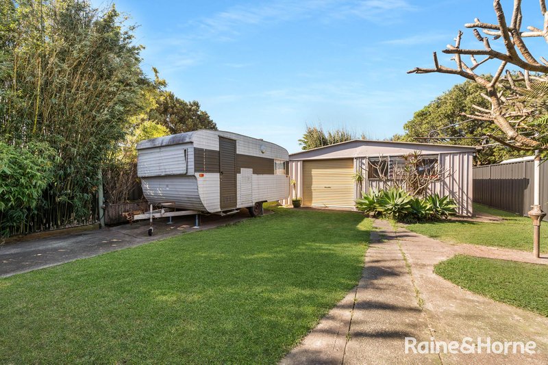 Photo - 20 Adelaide Street, Greenwell Point NSW 2540 - Image 11