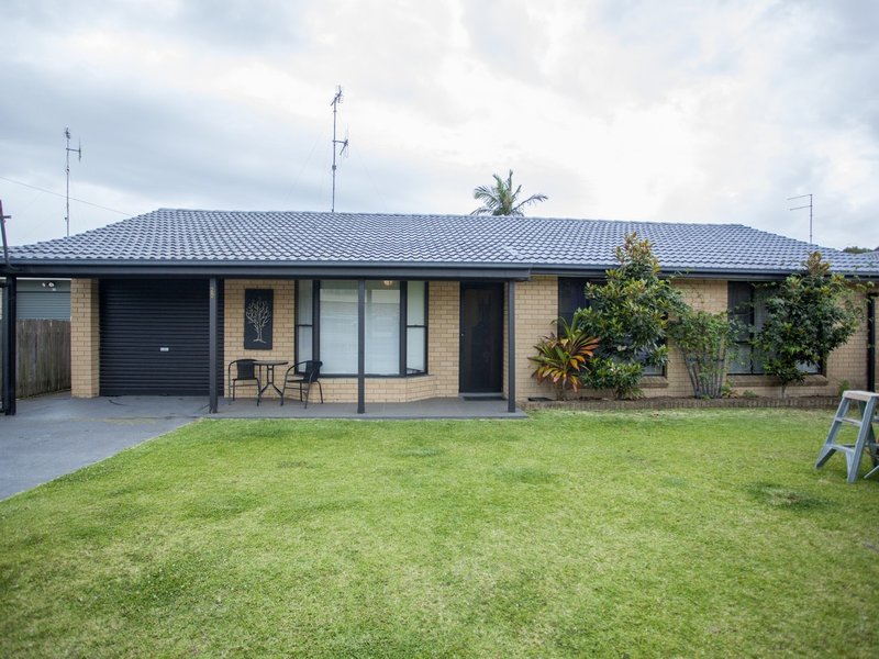 Photo - 20 Adina Close, Forster NSW 2428 - Image 2