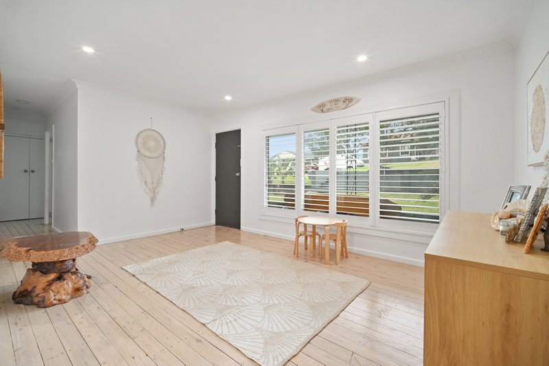 Photo - 20 Albert Street, Tingira Heights NSW 2290 - Image 4