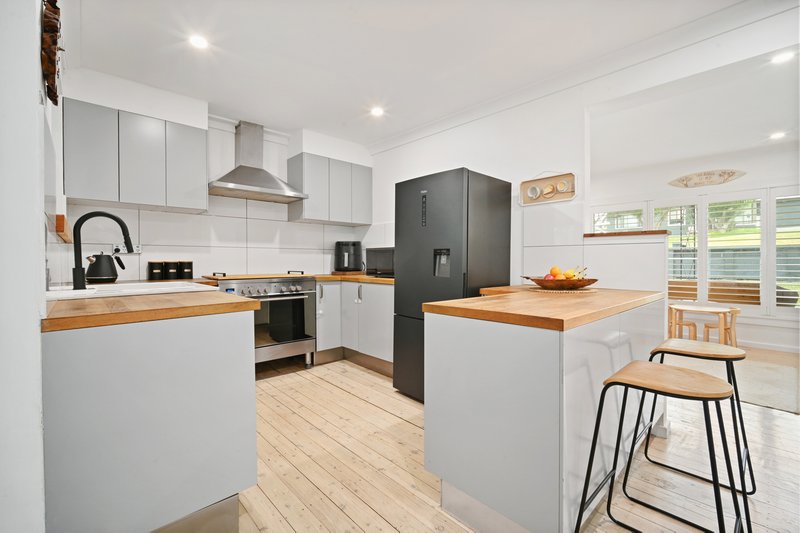 Photo - 20 Albert Street, Tingira Heights NSW 2290 - Image 5