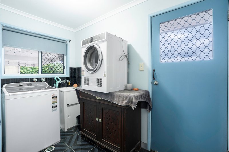 Photo - 20 Aldinga Street, Redbank Plains QLD 4301 - Image 13
