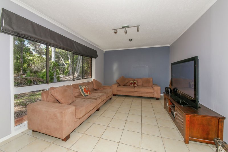 Photo - 20 Anembo Avenue, Pimpama QLD 4209 - Image 11