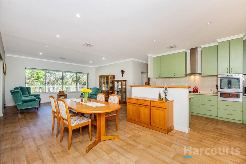 Photo - 20 Anglesea Crescent, Belhus WA 6069 - Image 6