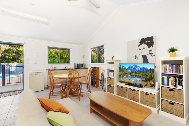 Photo - 20 Annette Street, Dundowran Beach QLD 4655 - Image 25