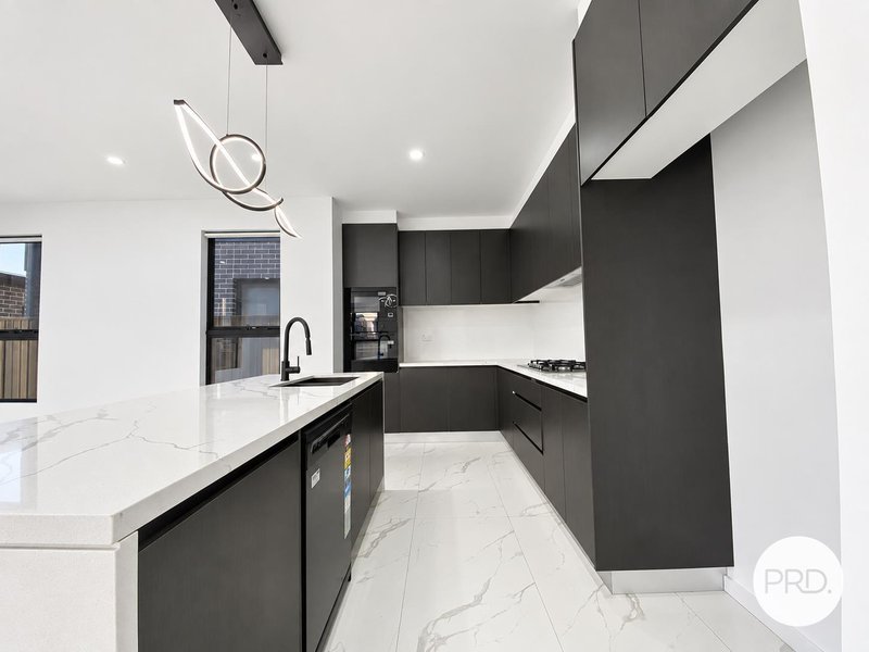 Photo - 20 Apiary Street, Austral NSW 2179 - Image 3