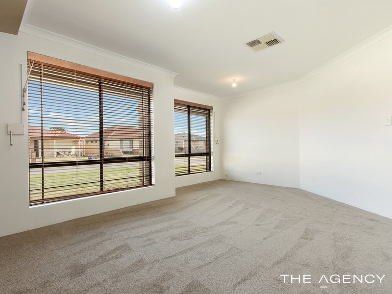 Photo - 20 Arabella Meander, Warnbro WA 6169 - Image 3