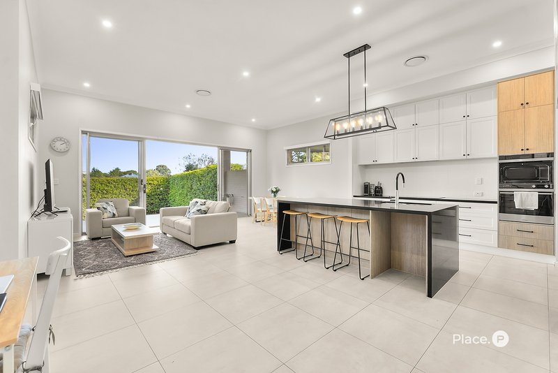 Photo - 20 Araluen Street, Kedron QLD 4031 - Image 2