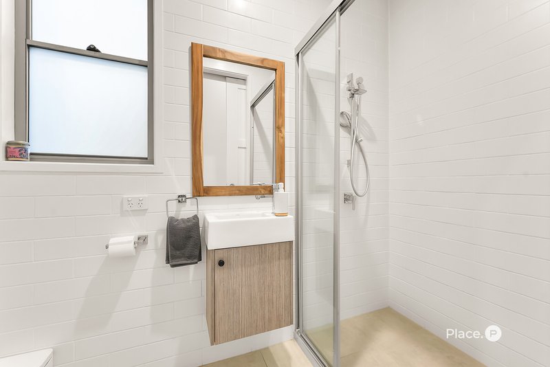 Photo - 20 Araluen Street, Kedron QLD 4031 - Image 18