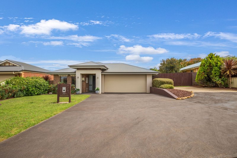 Photo - 20 Arcadia Crescent, Leongatha VIC 3953 - Image 2