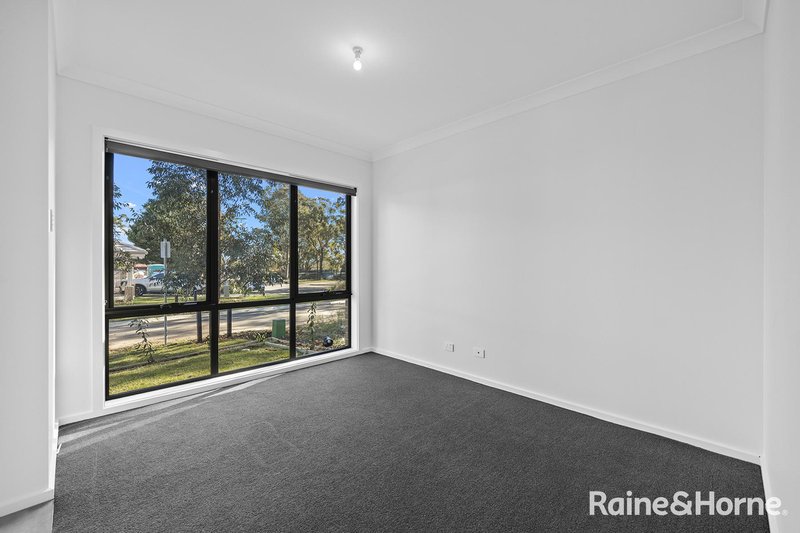 Photo - 20 Argo Way, Airds NSW 2560 - Image 2
