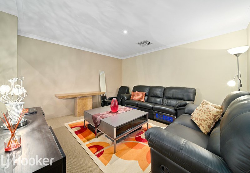 Photo - 20 Ashmore Avenue, Canning Vale WA 6155 - Image 2