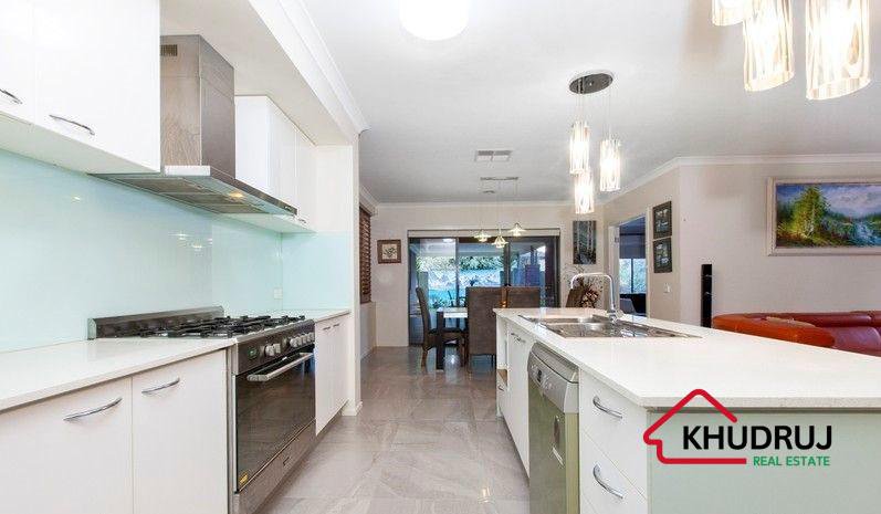 Photo - 20 Aspen Crescent, Point Cook VIC 3030 - Image 5