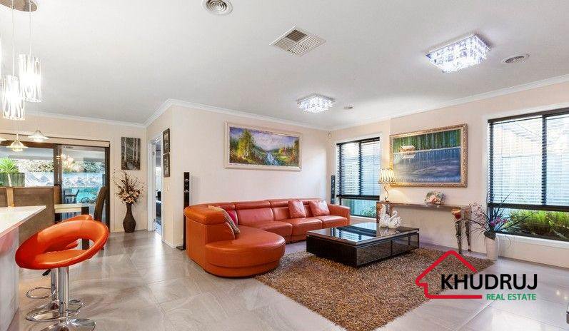 Photo - 20 Aspen Crescent, Point Cook VIC 3030 - Image 9