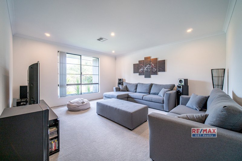 Photo - 20 Augustus Drive, Jane Brook WA 6056 - Image 3