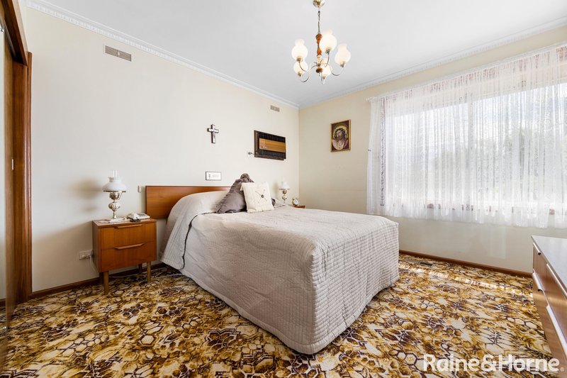 Photo - 20 Austin Street, St Albans VIC 3021 - Image 9