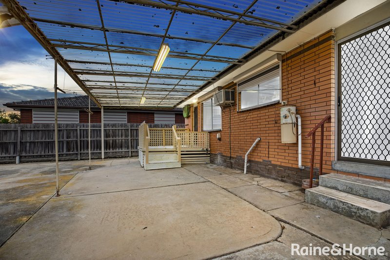 Photo - 20 Austin Street, St Albans VIC 3021 - Image 12