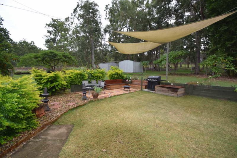 Photo - 20 Balmoral Court, Mount Hallen QLD 4312 - Image 2