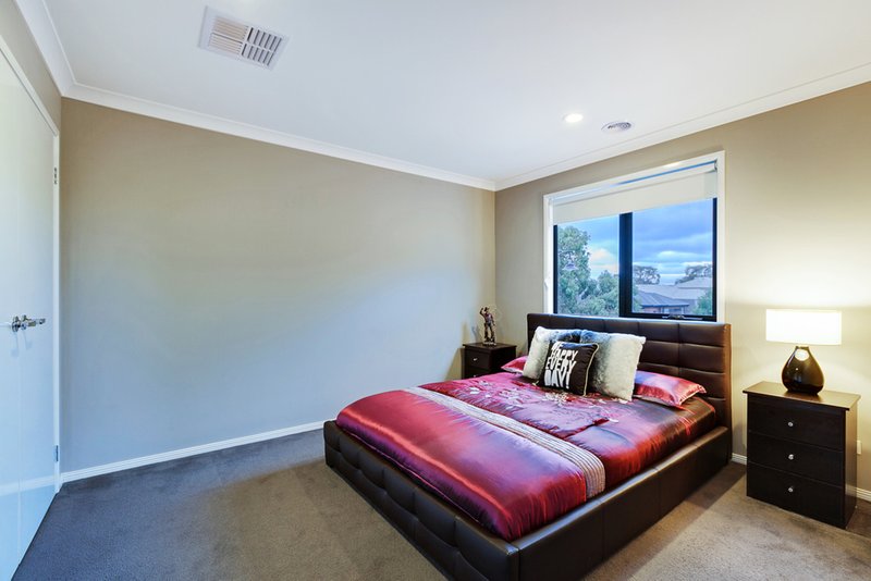 Photo - 20 Baltic Grove, Epping VIC 3076 - Image 13