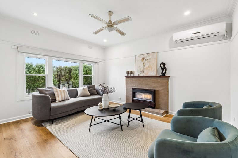 Photo - 20 Banbury Road, Reservoir VIC 3073 - Image 3