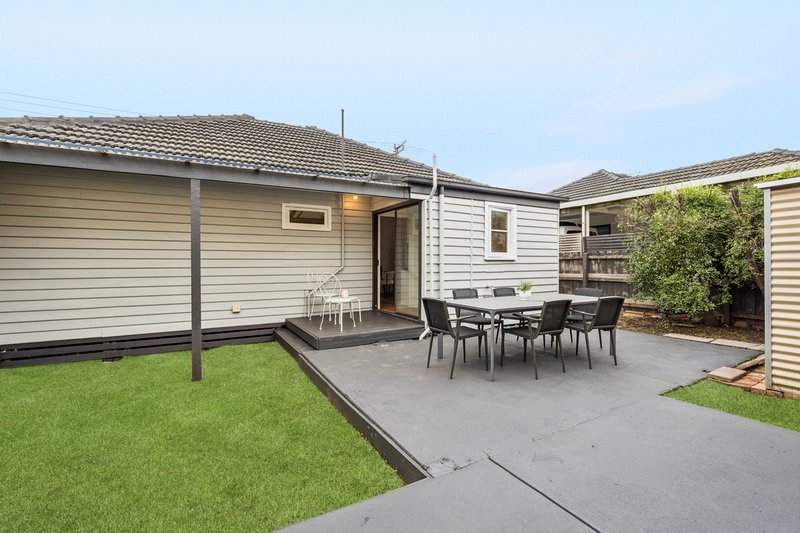 Photo - 20 Banbury Road, Reservoir VIC 3073 - Image 12