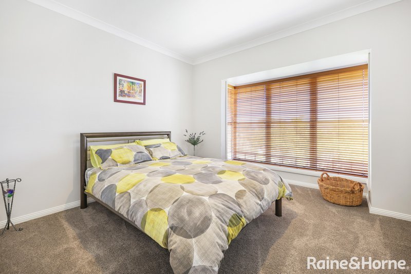 Photo - 20 Bandalong Street, Tamworth NSW 2340 - Image 10